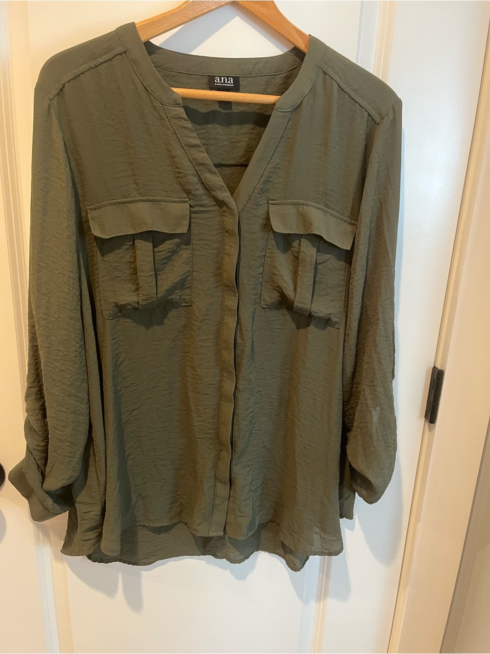a.n.a Olive Utility Button-Front V-Neck Blouse